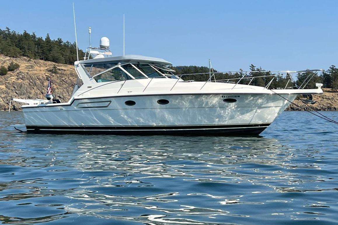 1997 Tiara Yachts 3700 Open