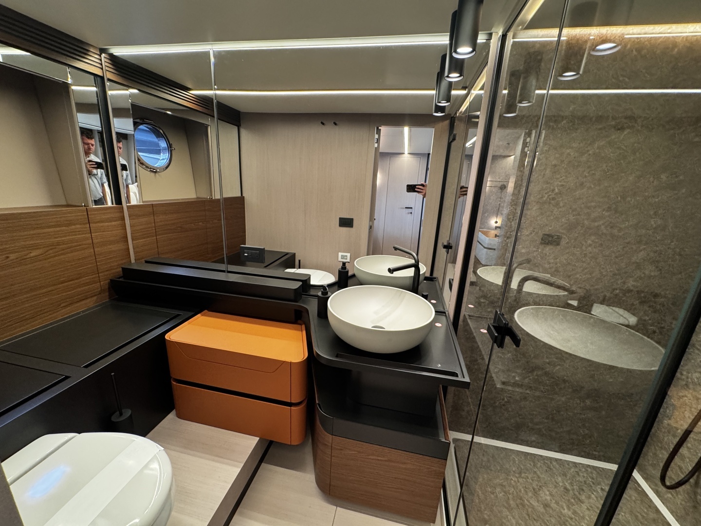 2026 Azimut S7 - Image 30