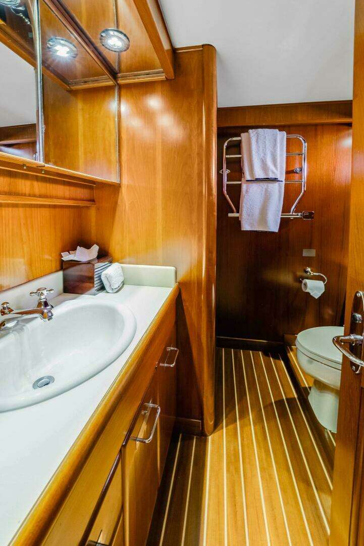 1986 Westport Christensen Cockpit - Image 19