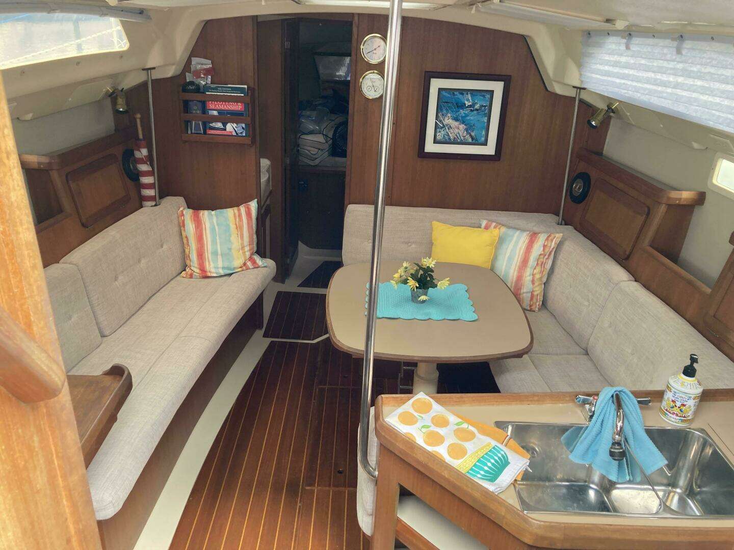 1993 Hunter 33.5 - Image 13