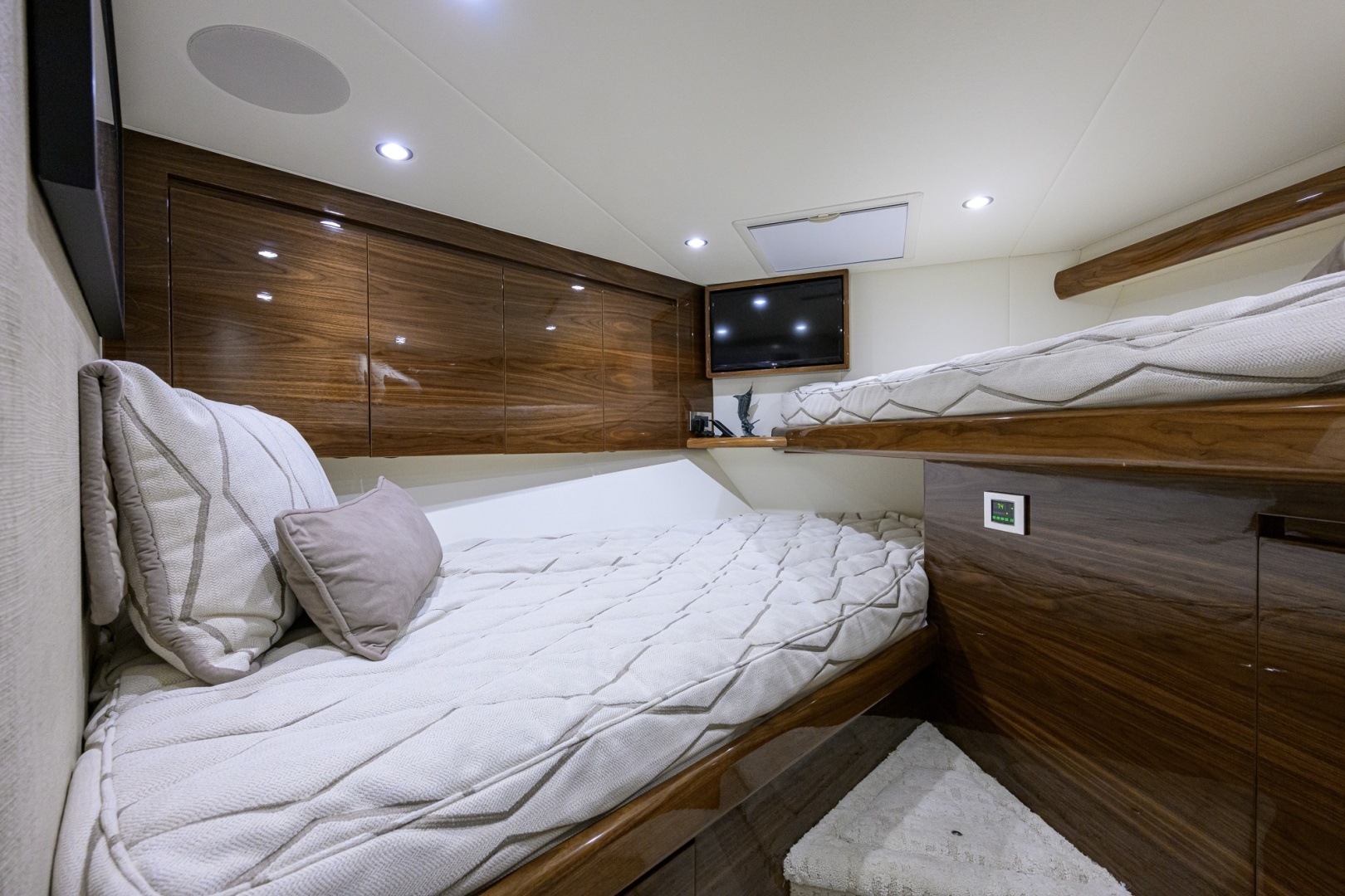 2024 Viking 54 Convertible - Image 20