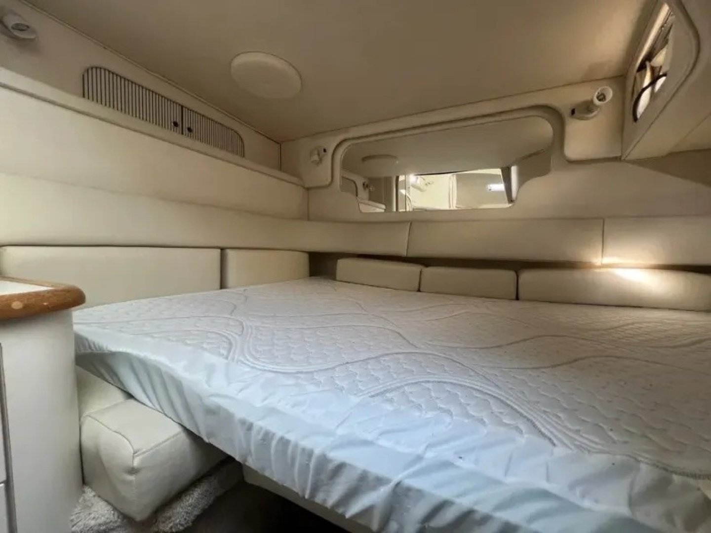 1999 Sea Ray Sundancer 340 - Image 25