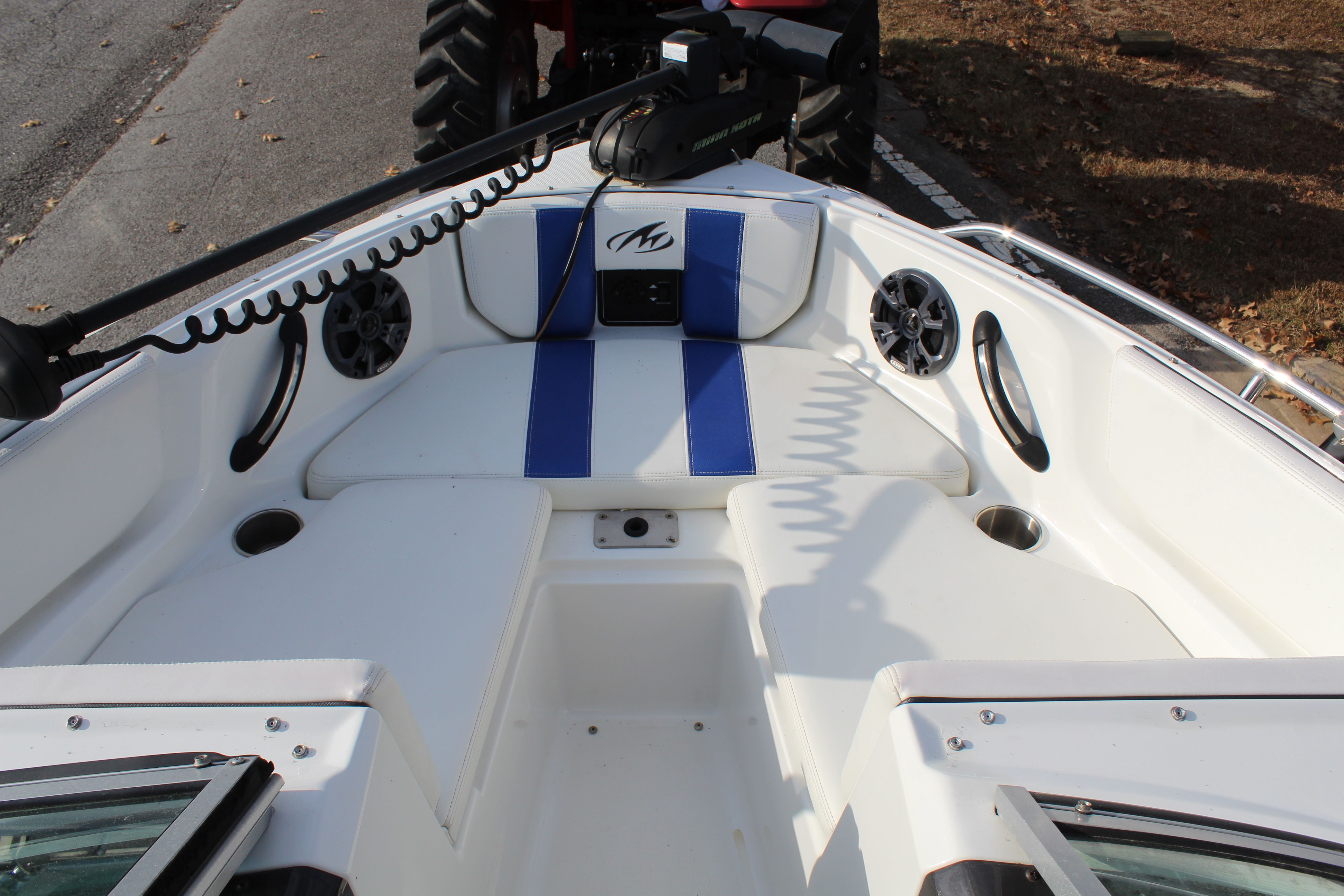2015 Monterey 196 MS - 13