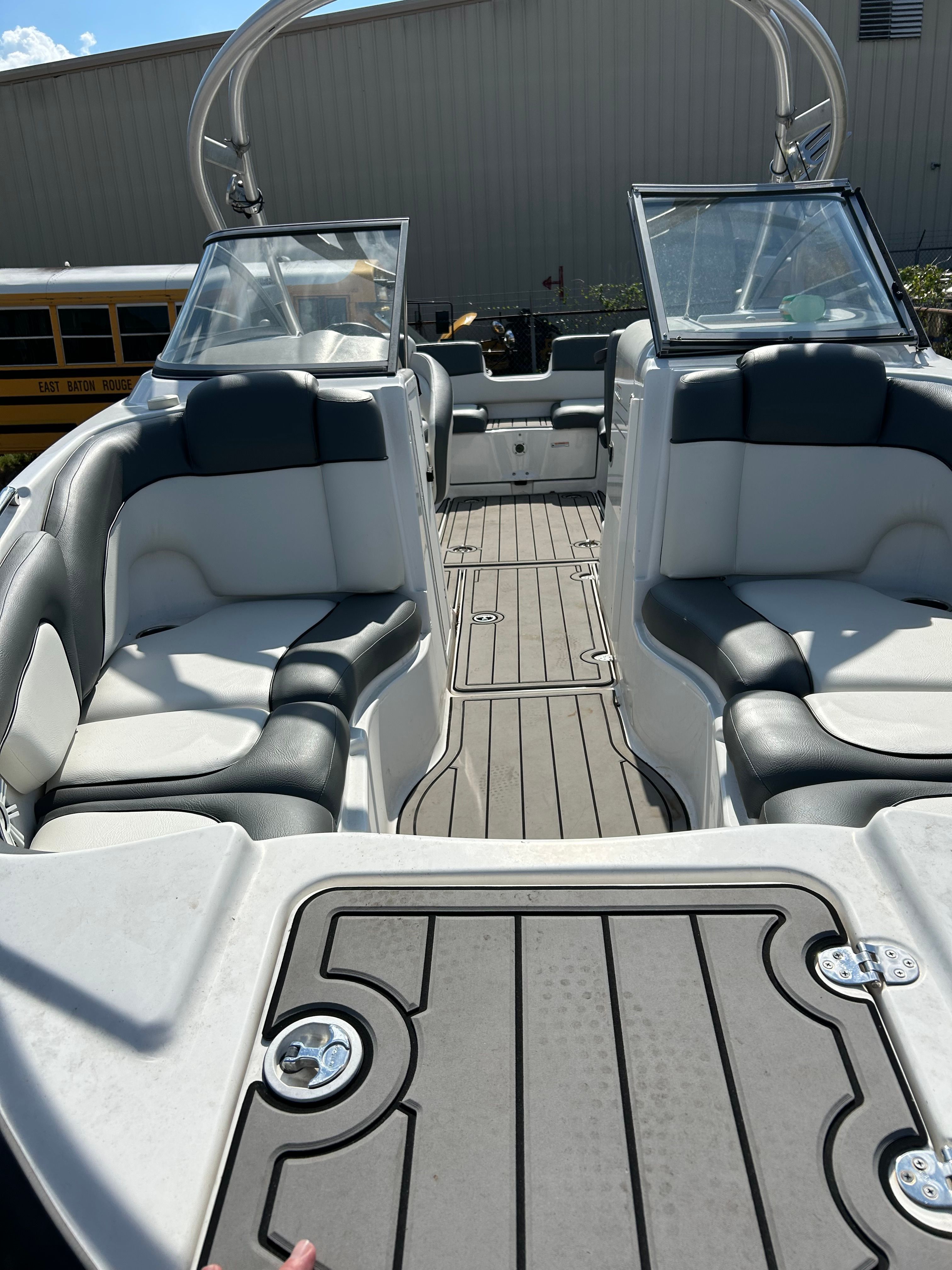 2011 Yamaha Boats 242 Limited S - 5