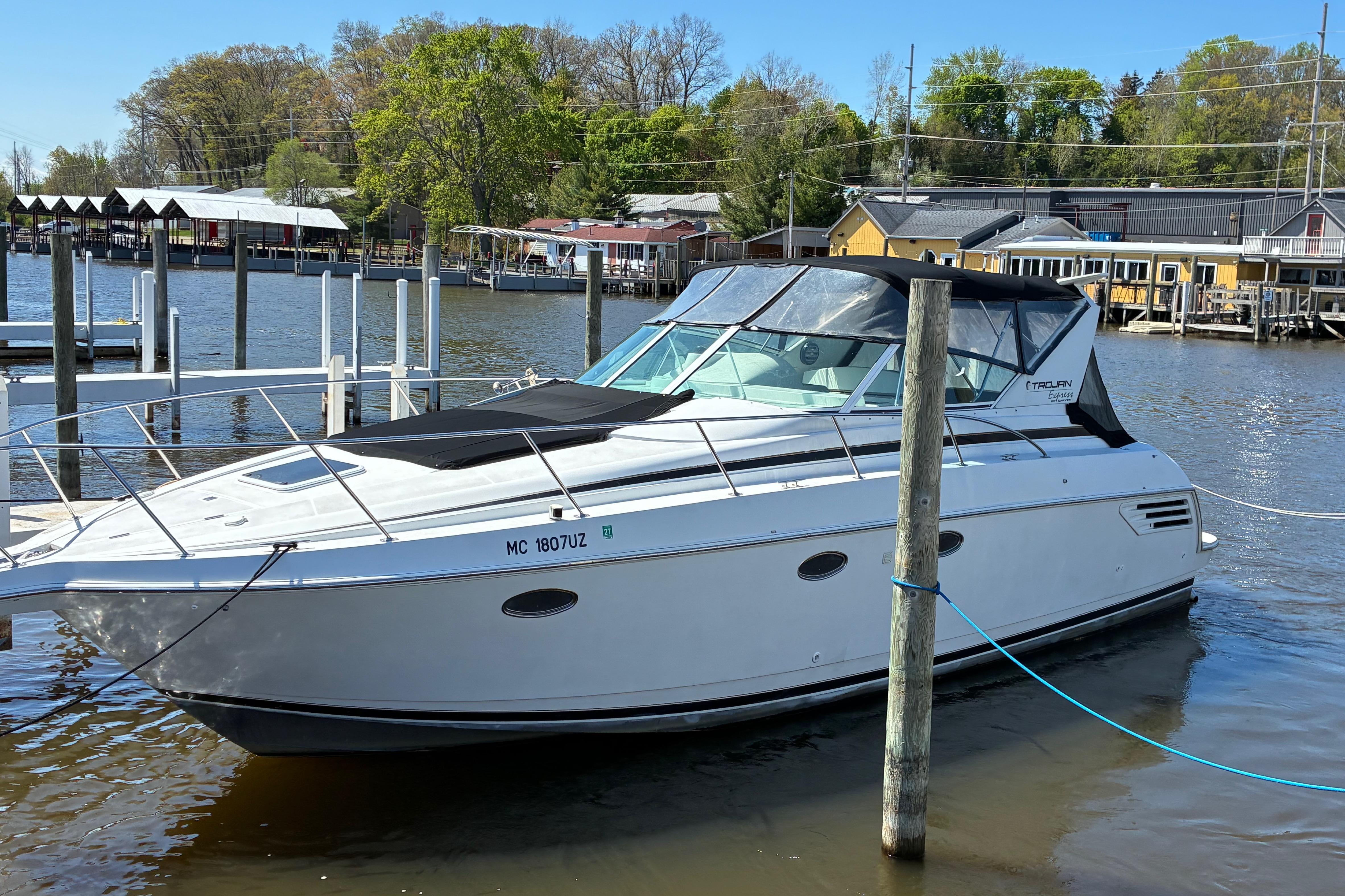 1999 Trojan 360 Express