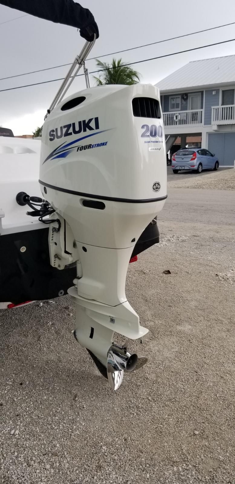 2017 Hurricane SunDeck Sport 203 OB - 2