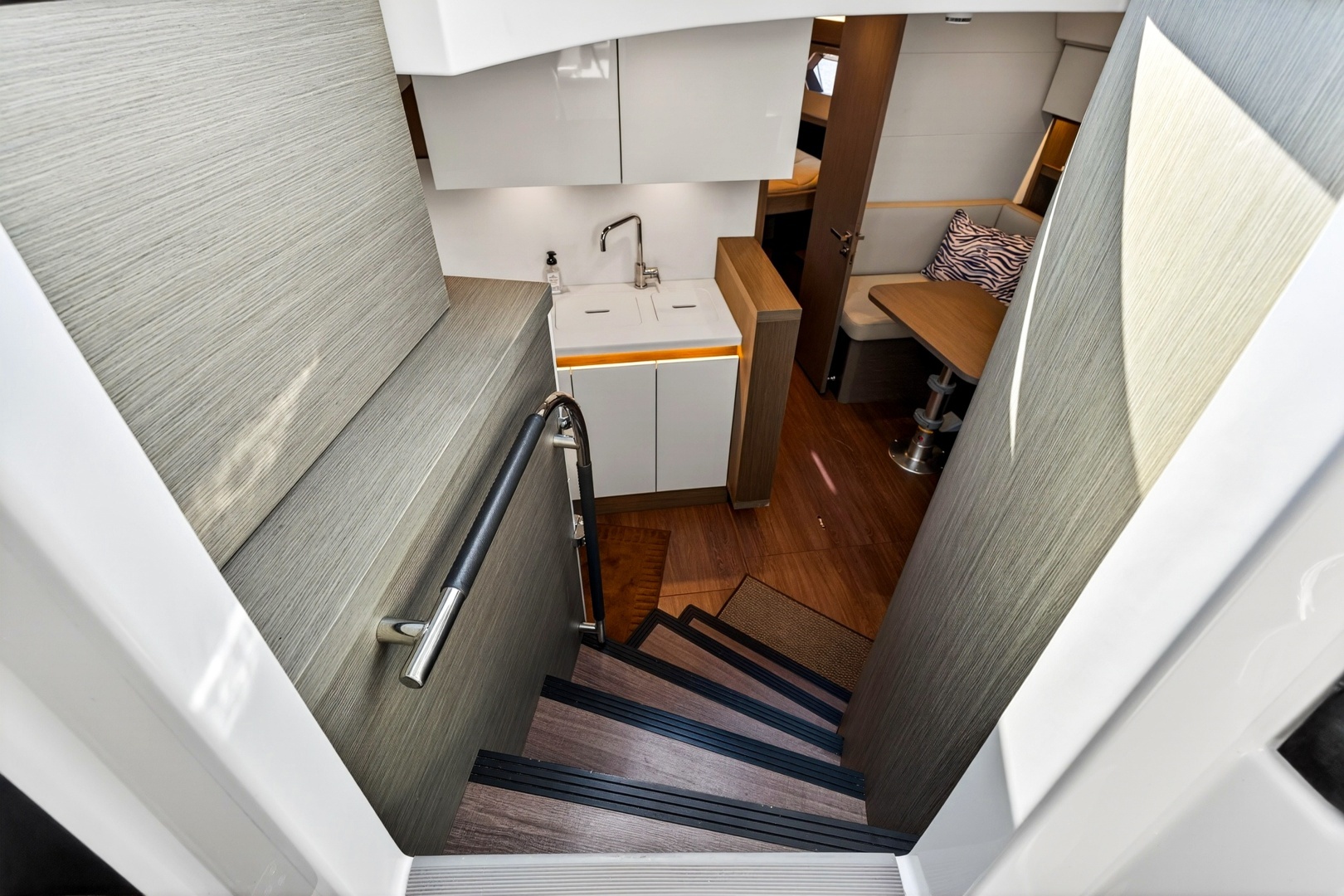 2023 Beneteau Gran Turismo 45 - Image 35
