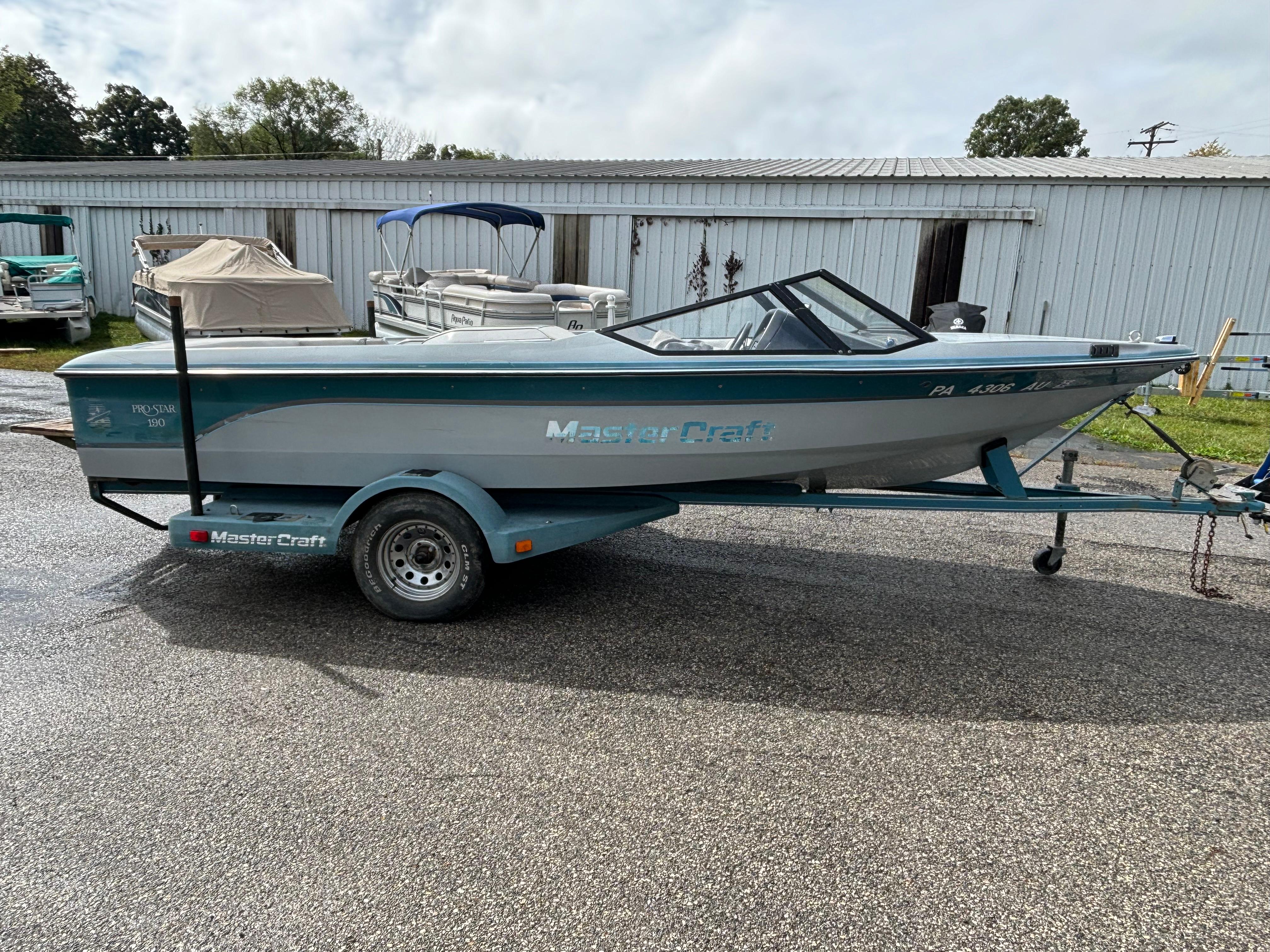 1989 MasterCraft ProStar 190