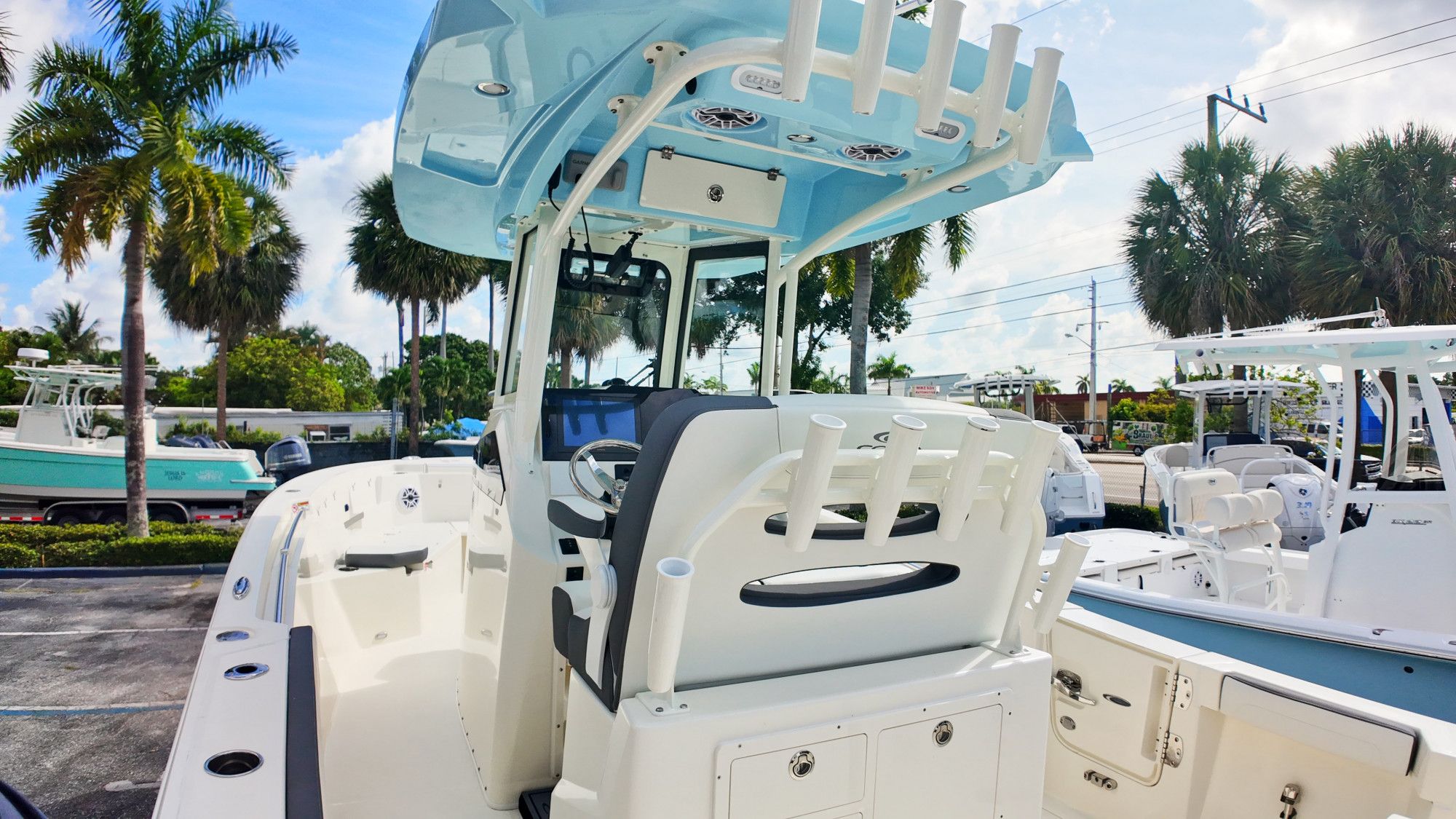 2027 Cobia 245 Center Console - 15