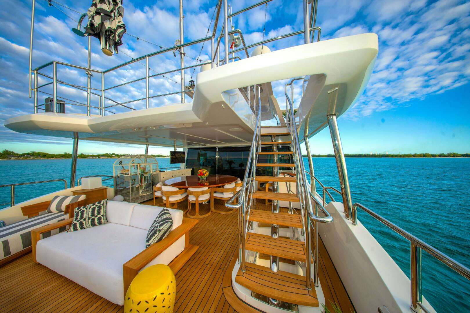 2015 Benetti Benetti Tradition Supreme 108 - Image 27