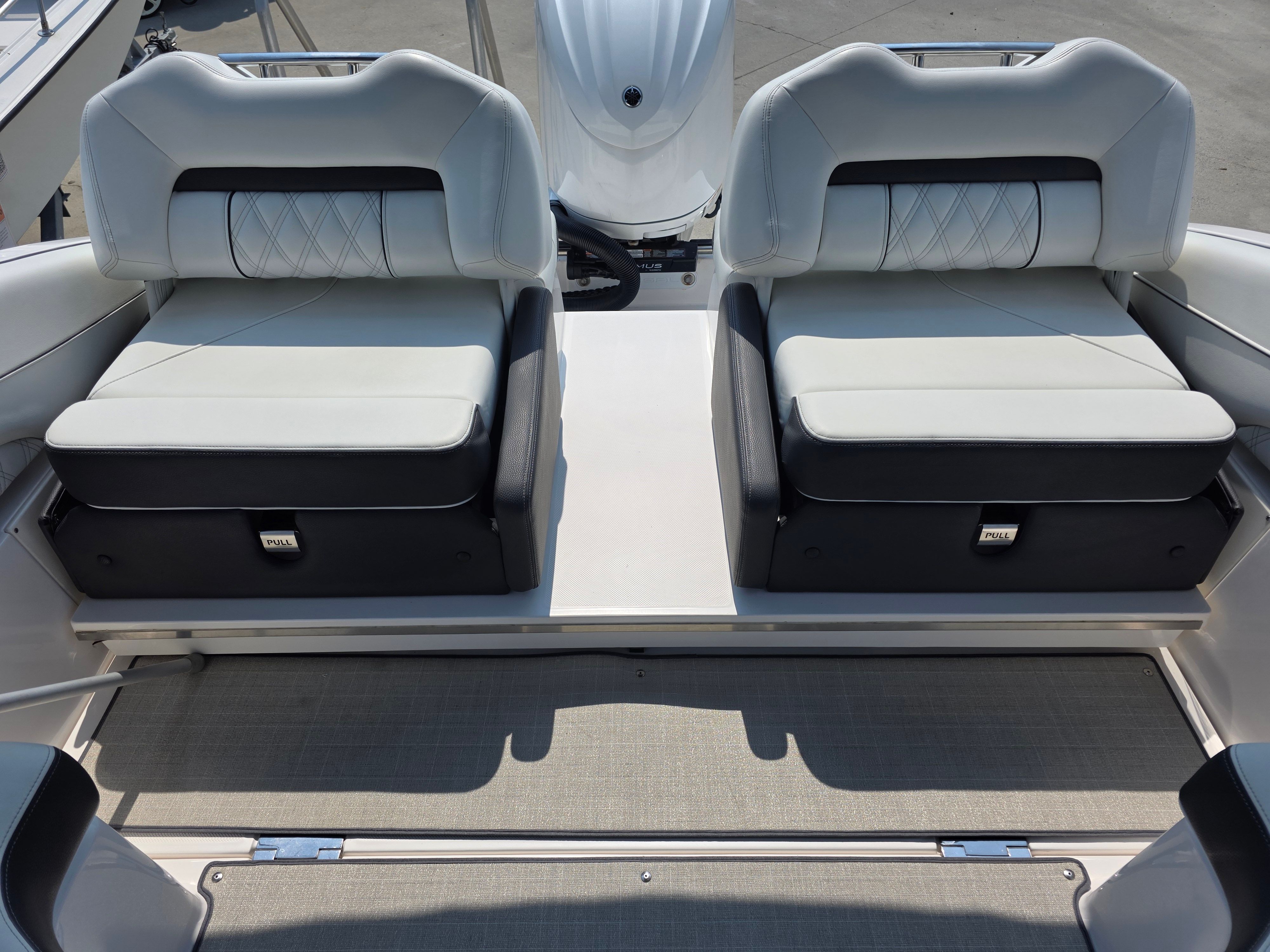 2022 Regal LX6 - 11