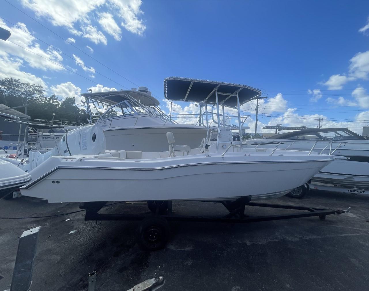 2022 Wellcraft 220CC