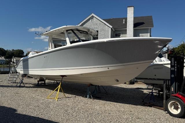 2026 Pursuit S 328 Sport