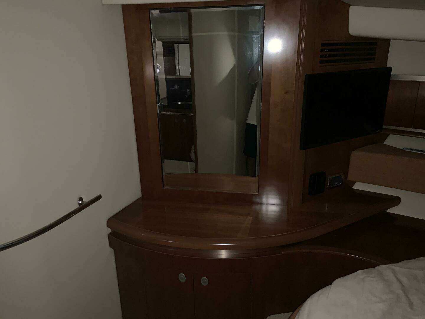 2005 Sea Ray 500 Sundancer - Image 40