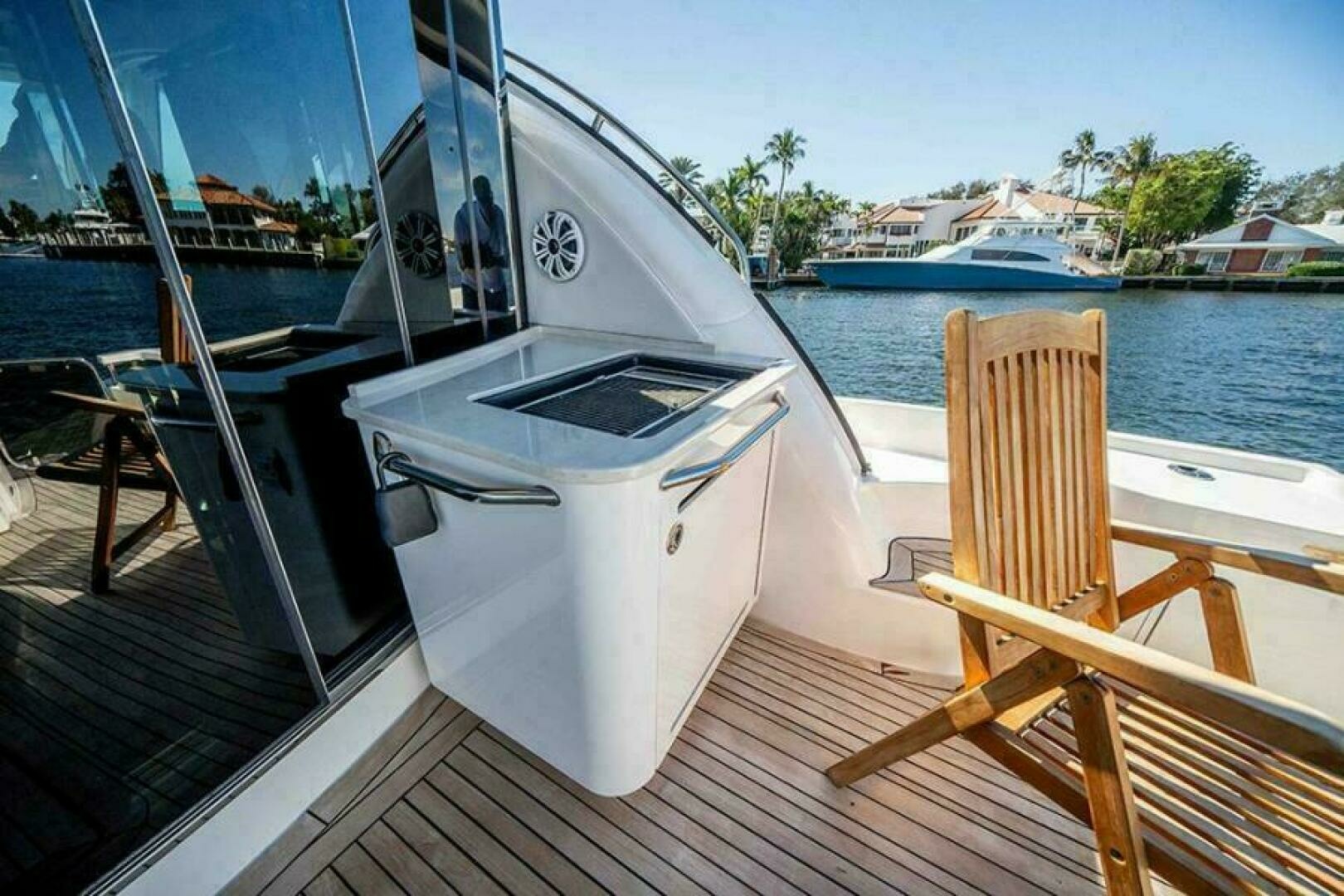 2012 Sea Ray 610 Sundancer - Image 12