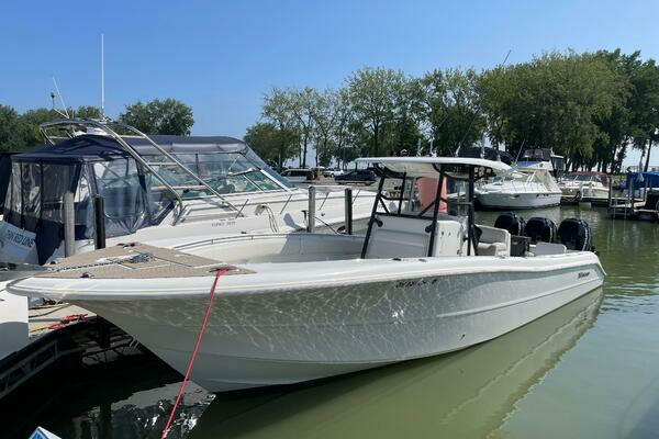 2009 Triton 351 Center Console