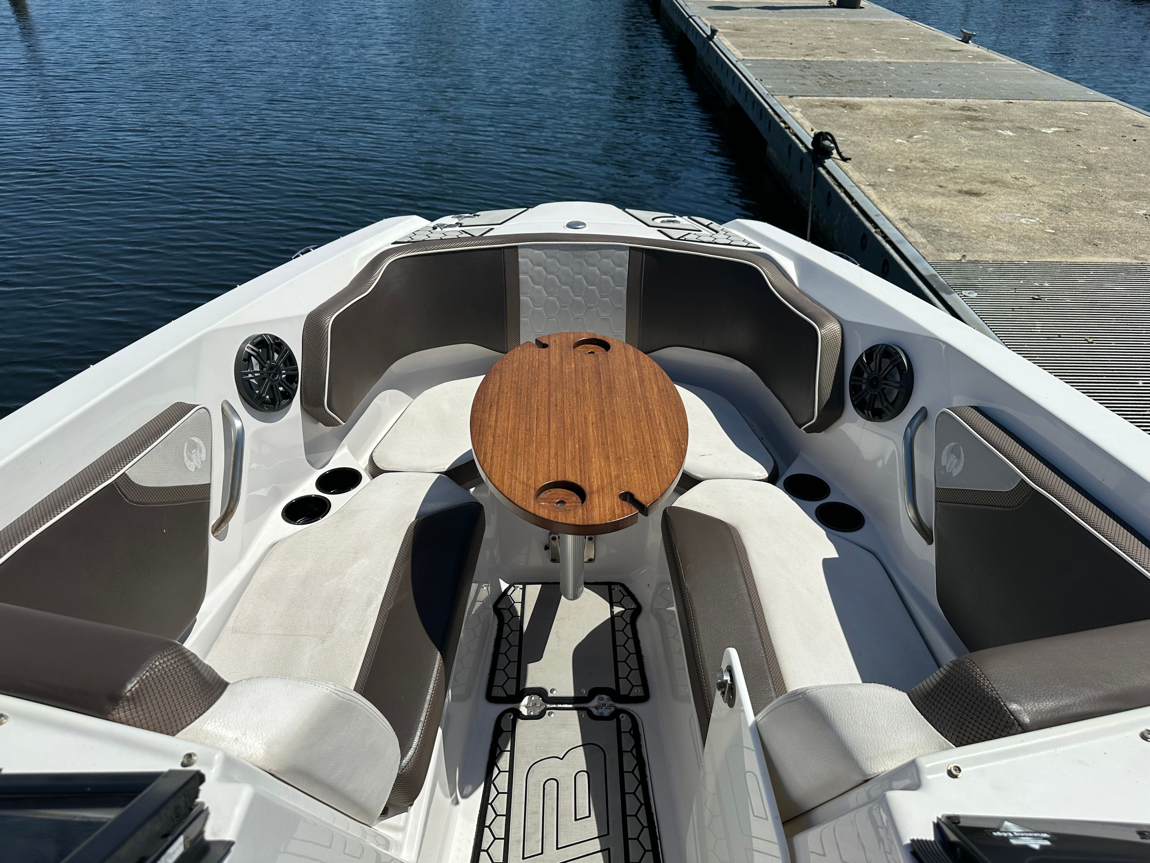 2019 Scarab 255 ID - 16