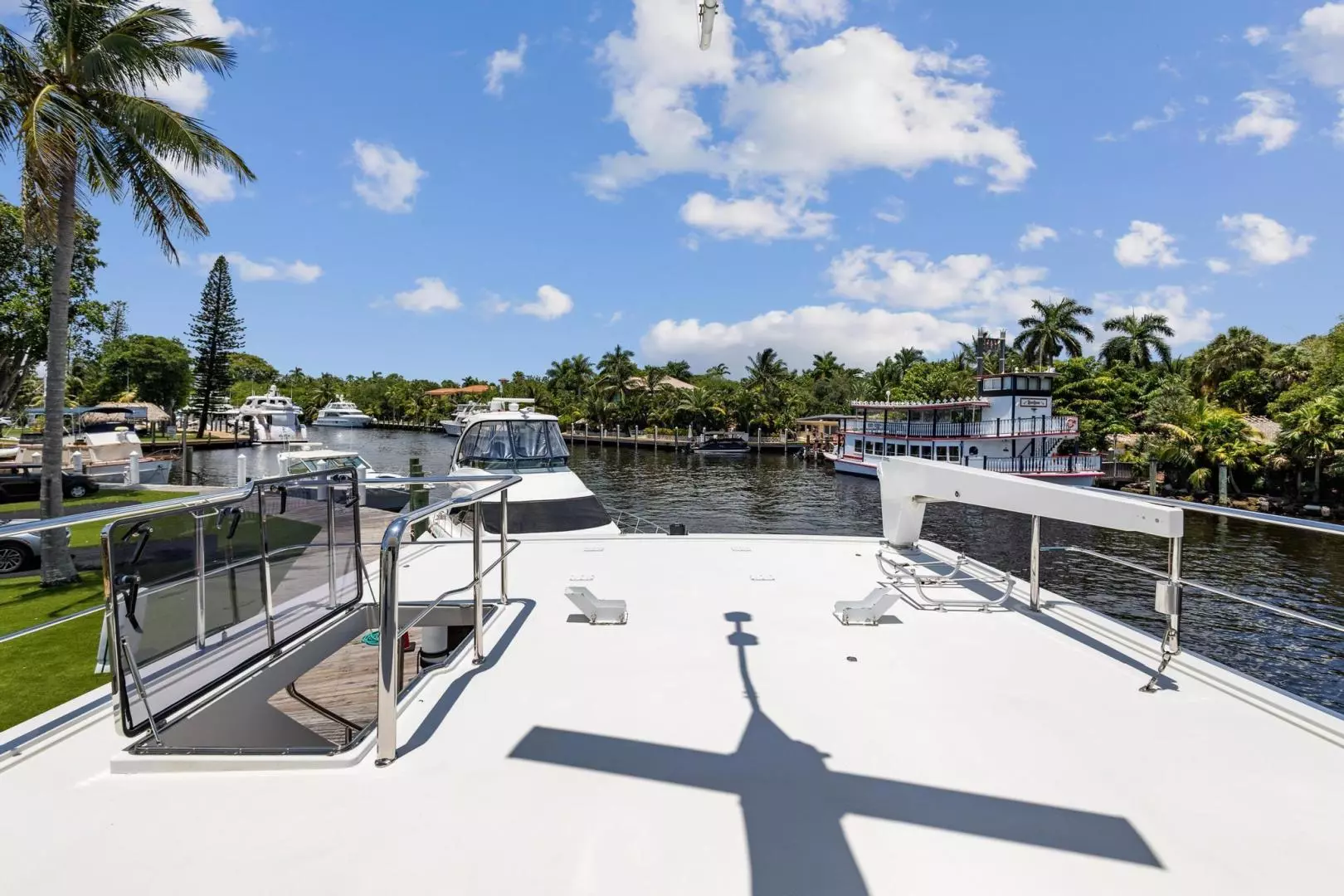 2006 Jefferson Starship Pilothouse - Image 10