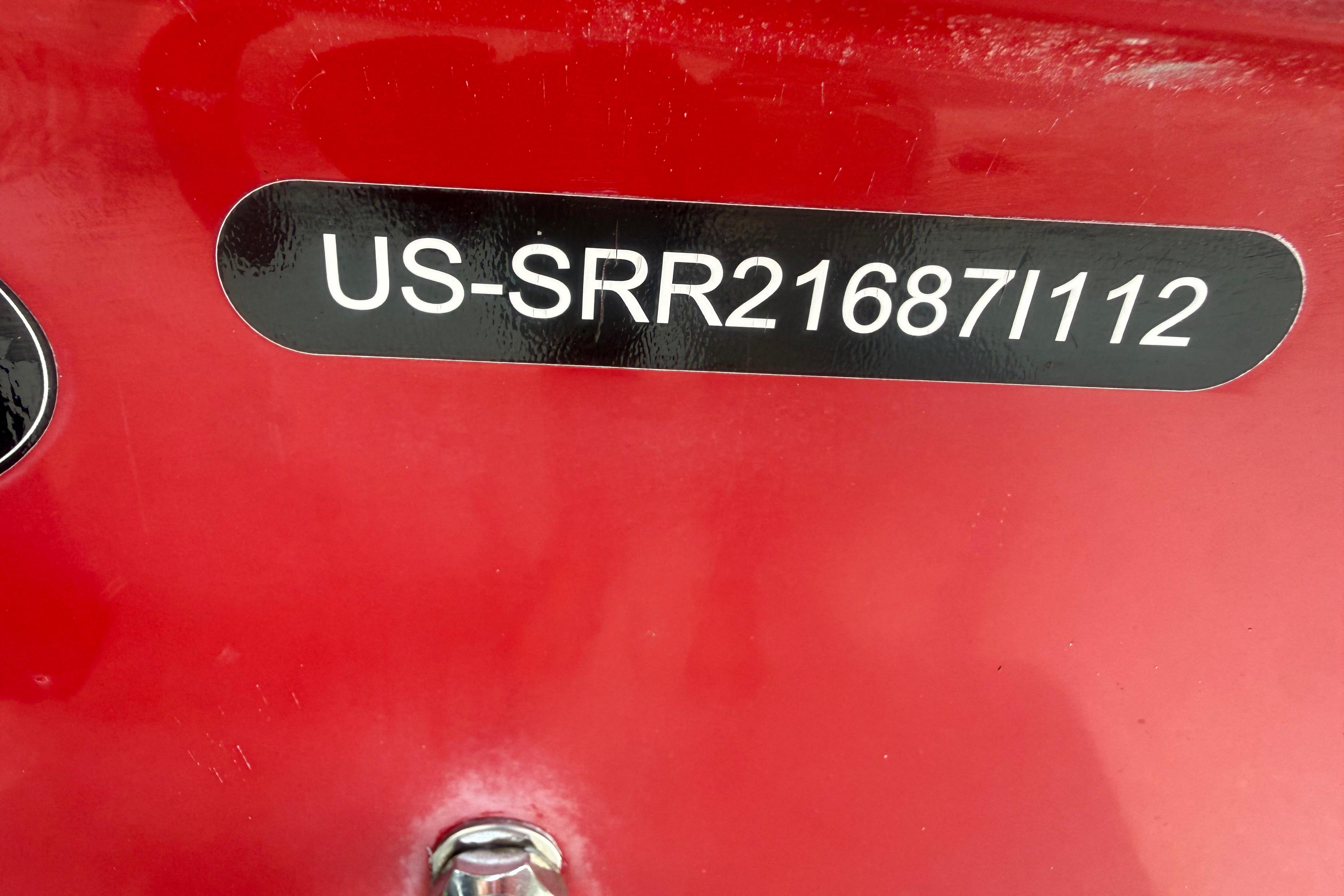 Red Clearwater 2000 Center Console boat with hull identification number US-SRR21687I112.