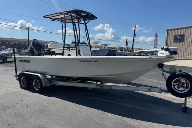2024 Sea Pro 210 Bay