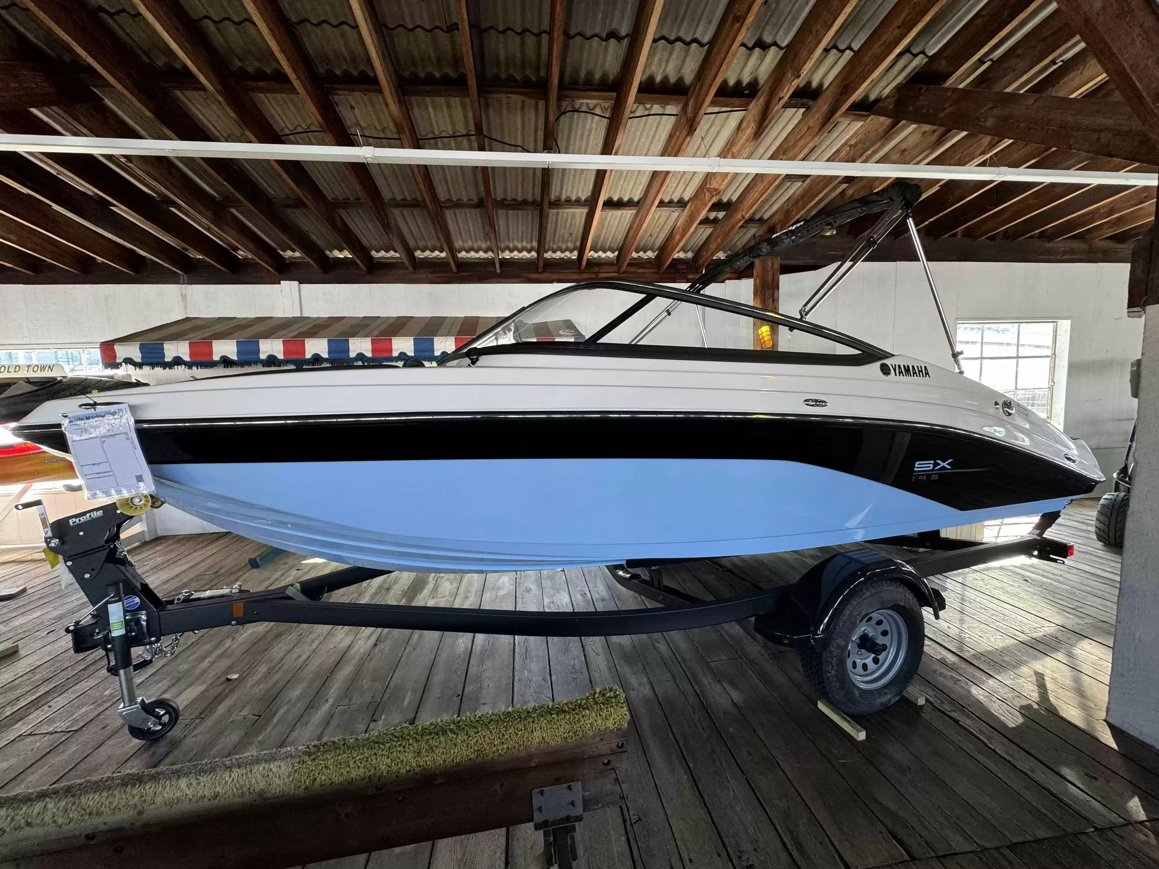 2026 Yamaha Boats SX195 - 4