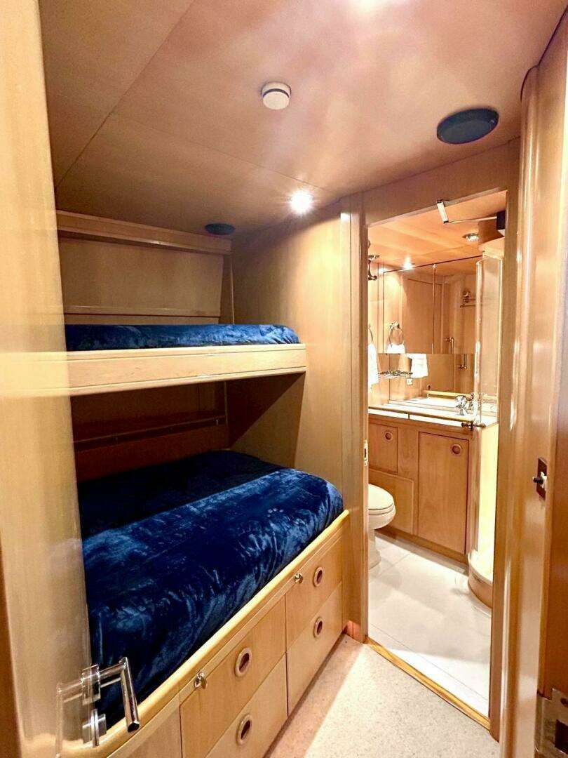 1989 Sensation Yachts — - Image 19