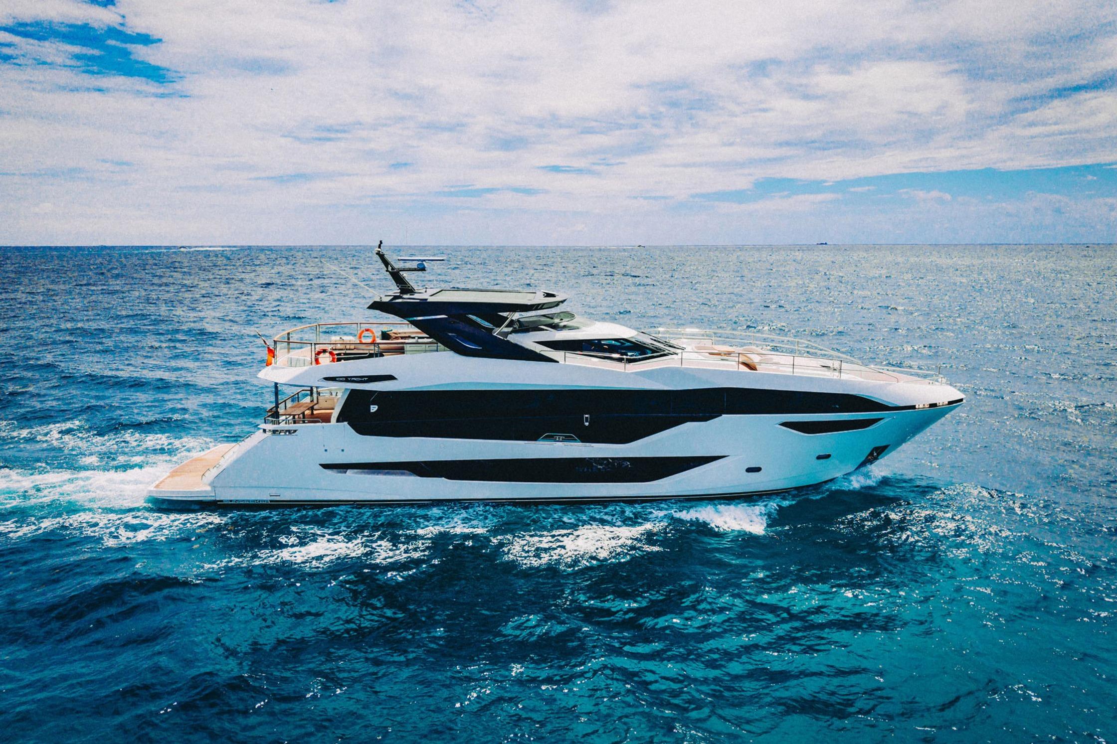 2024 Sunseeker 100 Yacht