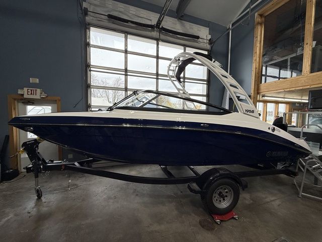 2026 Yamaha Boats 195S - 2