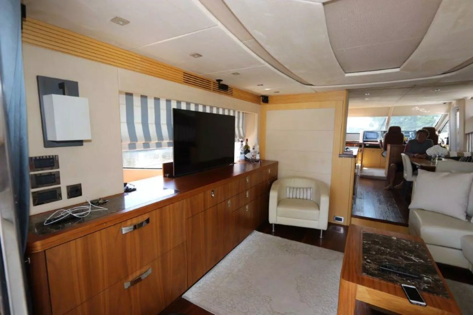 2015 Sunseeker Yacht - Image 30