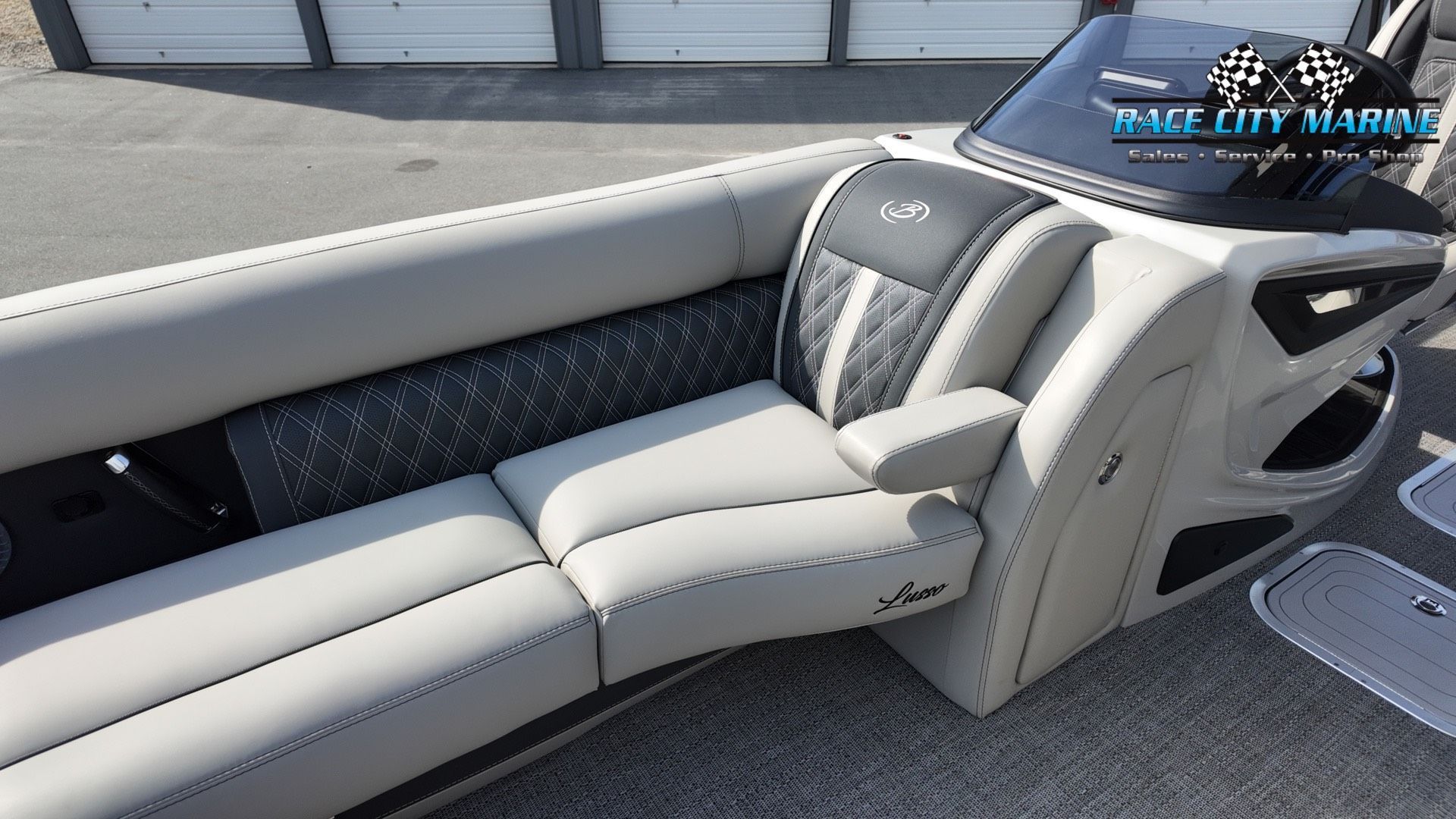 2026 BARLETTA BOATS L25UCAT - 13