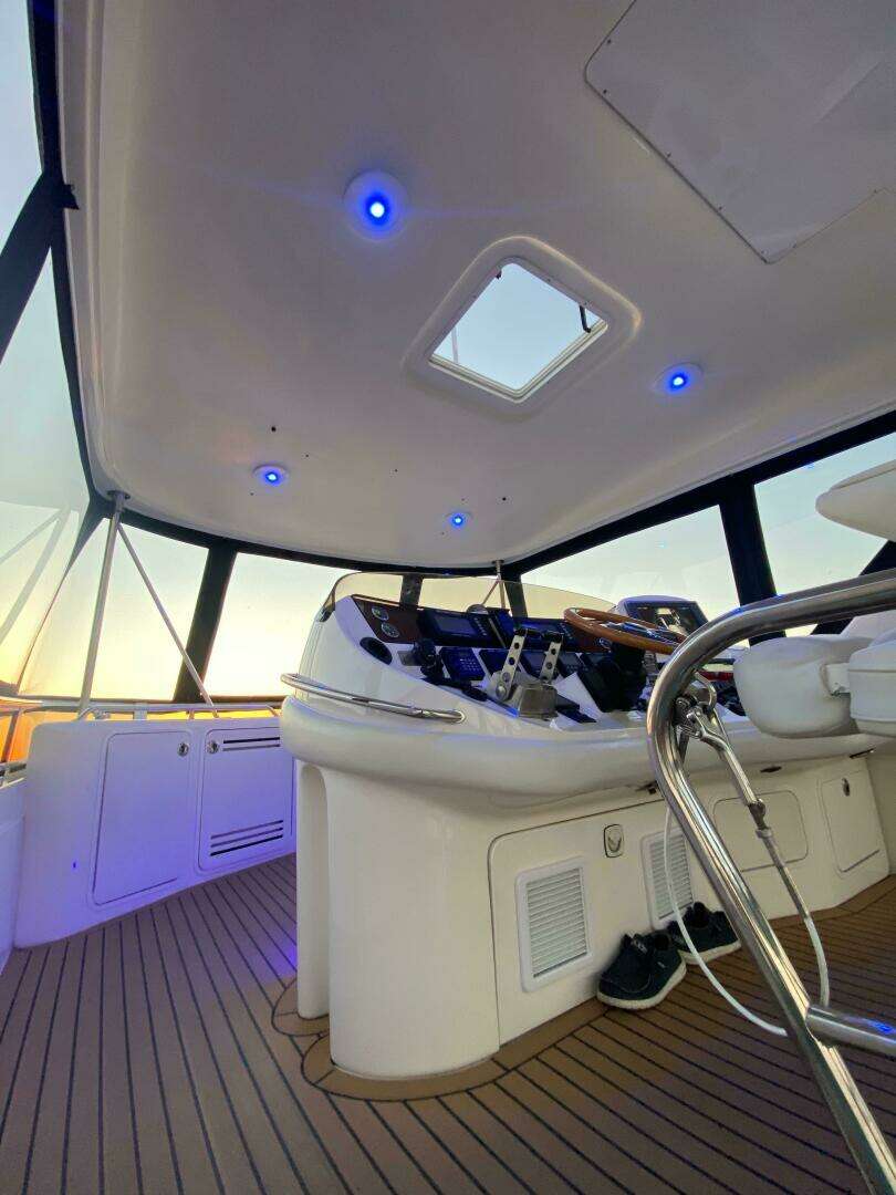 1998 Sea Ray 480 Sedan Bridge - Image 22