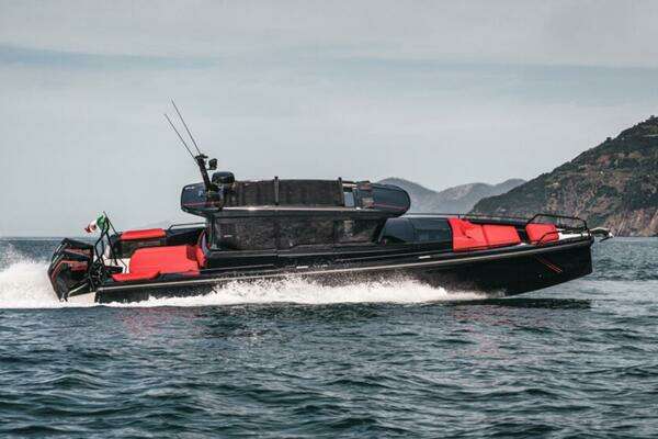 2025 Brabus Shadow 1000XC