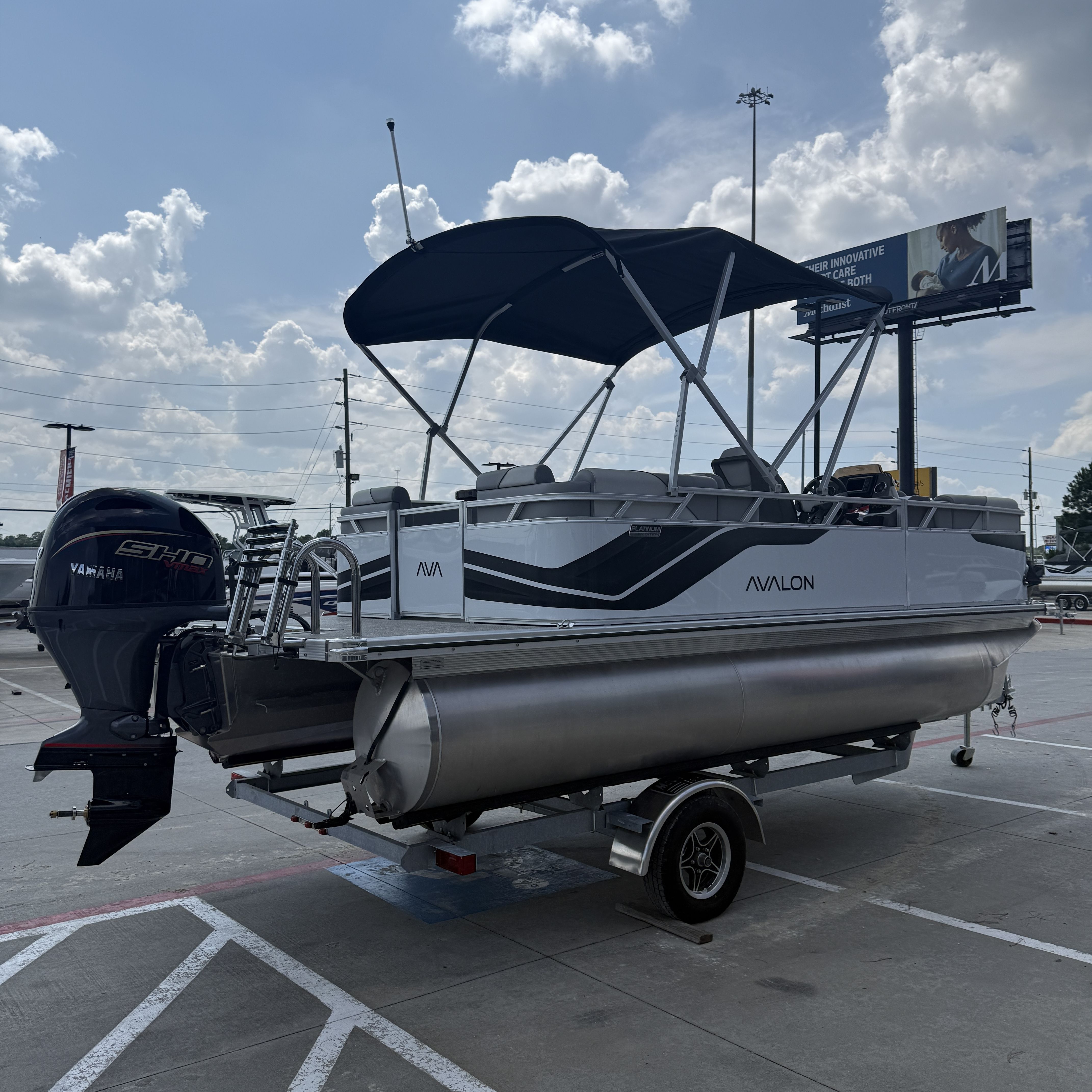 2026 Avalon Venture Quad Lounge - 19' - 7