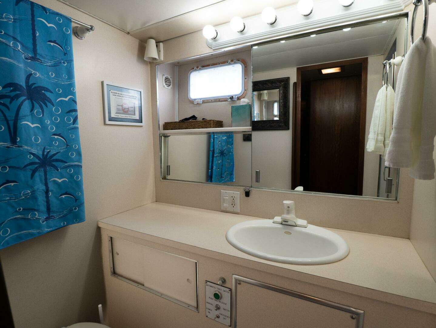 1975 Hatteras 58 Yacht Fisherman - Image 21