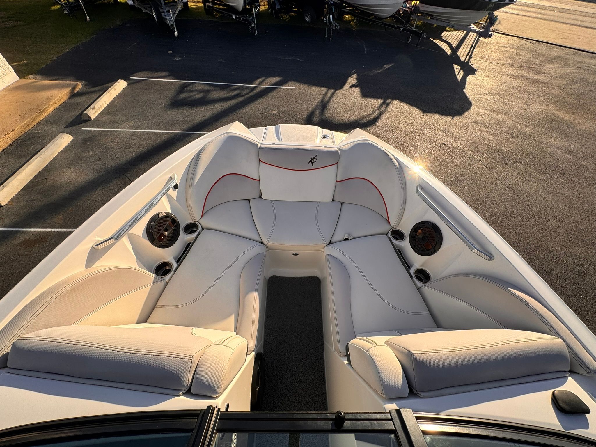 2018 MASTERCRAFT X23 - Image 13