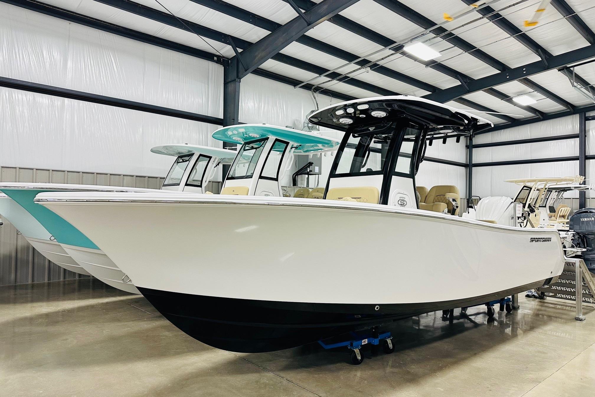 2026 Sportsman Open 232 Center Console
