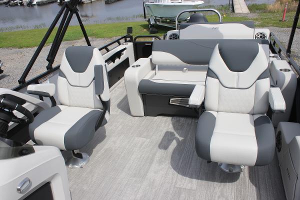 2025 Avalon LSZ Versatile Rear Lounger boat interior with modern seating and sleek design.
