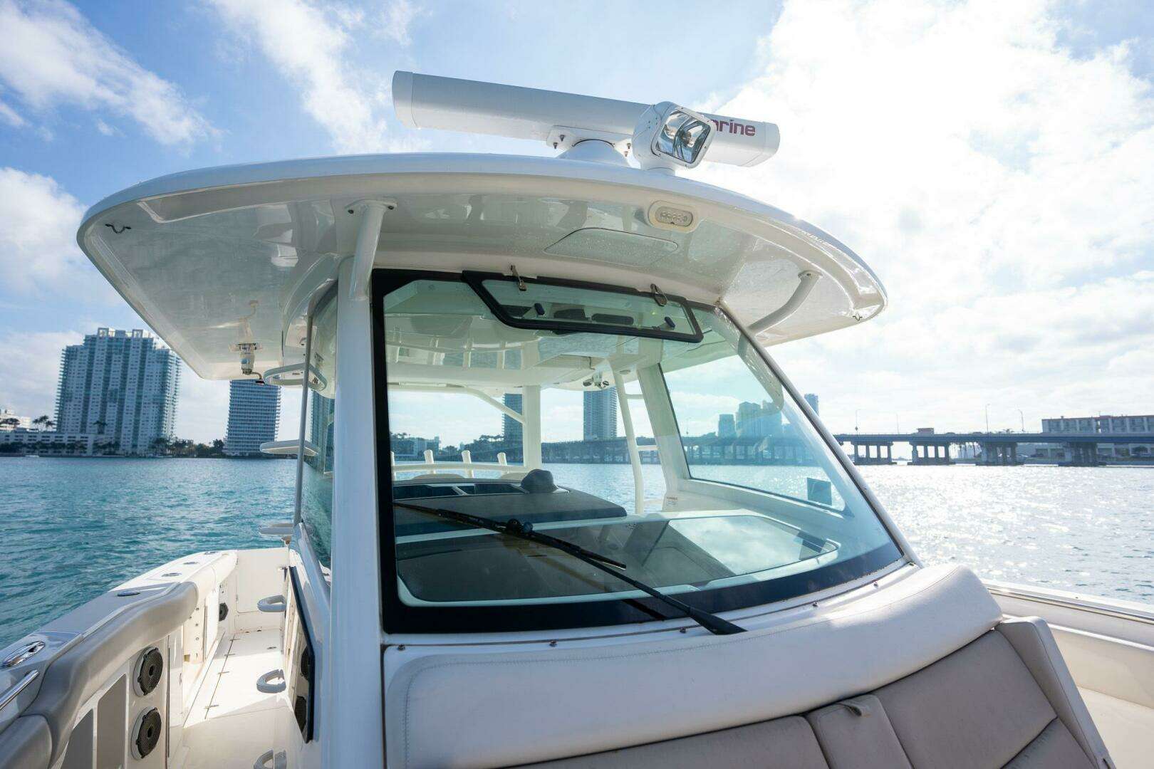 2020 Boston Whaler 380 Outrage Center Console - Image 23