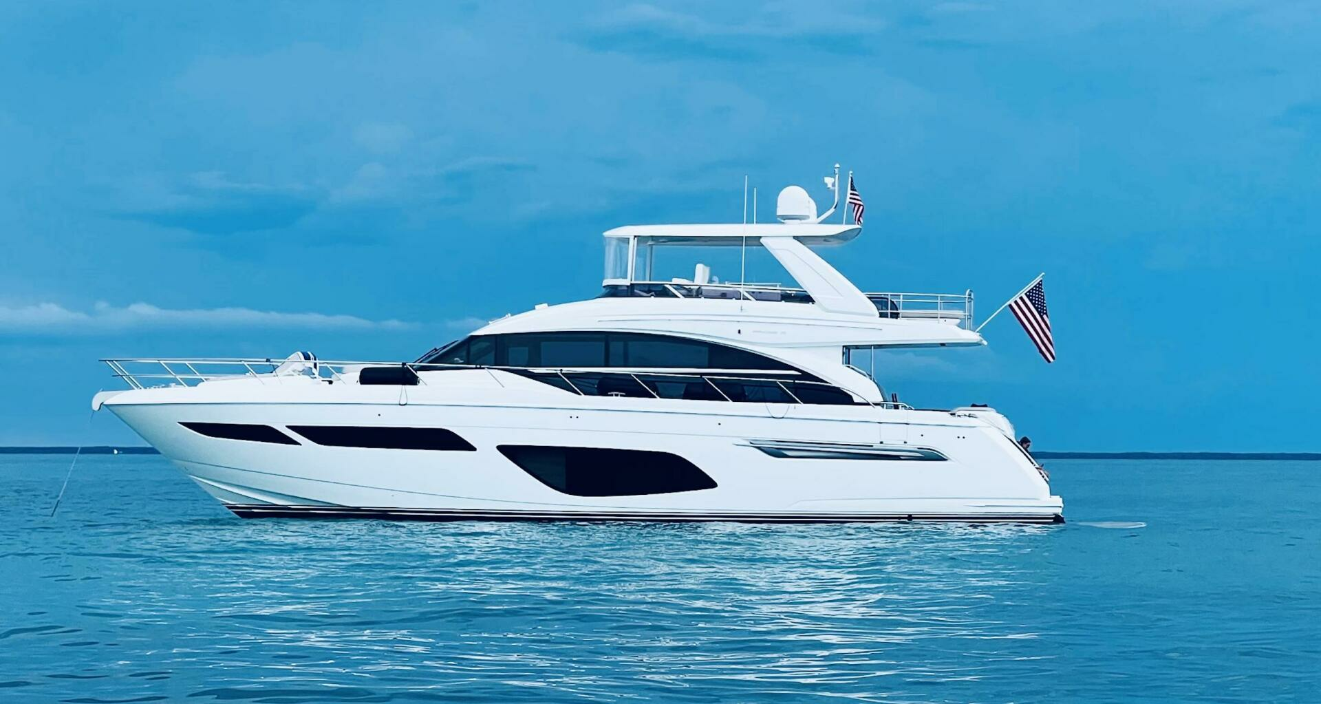 2021 Princess F70 - Image 2