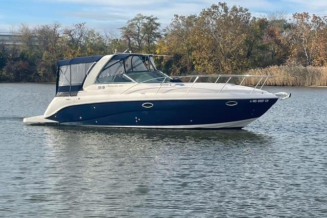 2005 Rinker Fiesta Vee 320