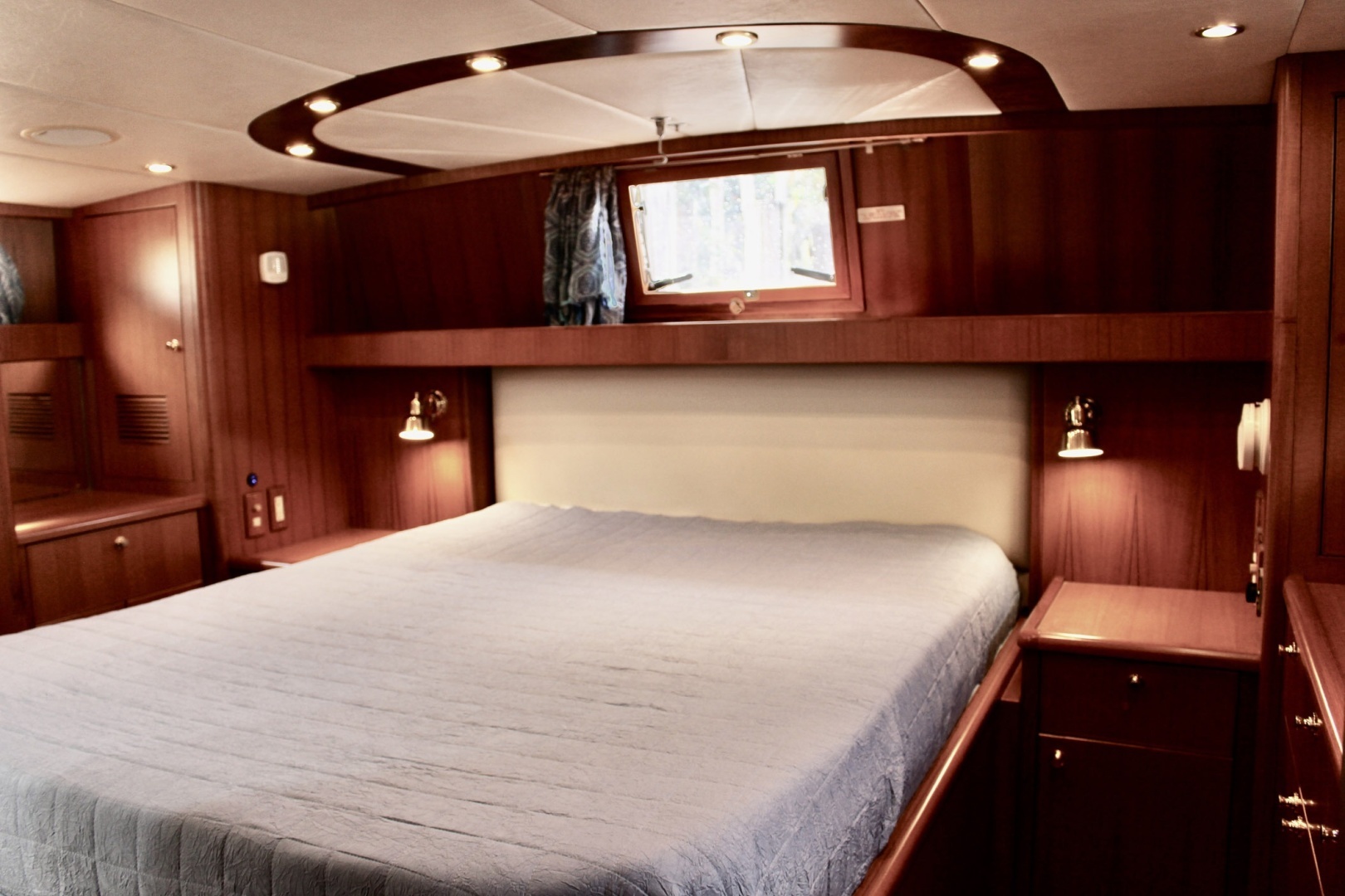 2007 Jefferson Motor Yacht - Image 20