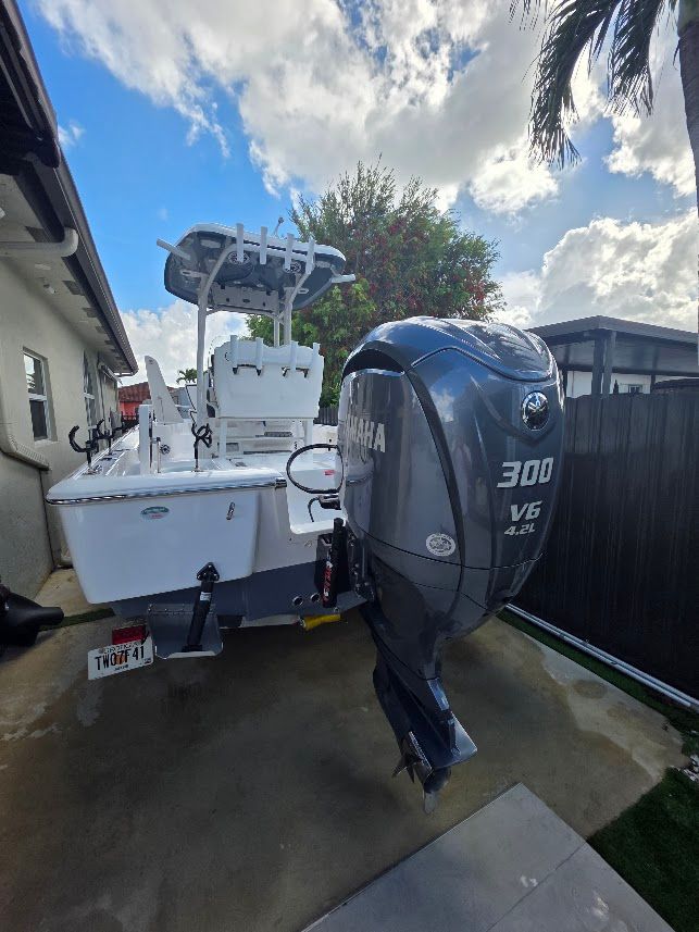 2022 Tidewater 2410 Bay Max - 11