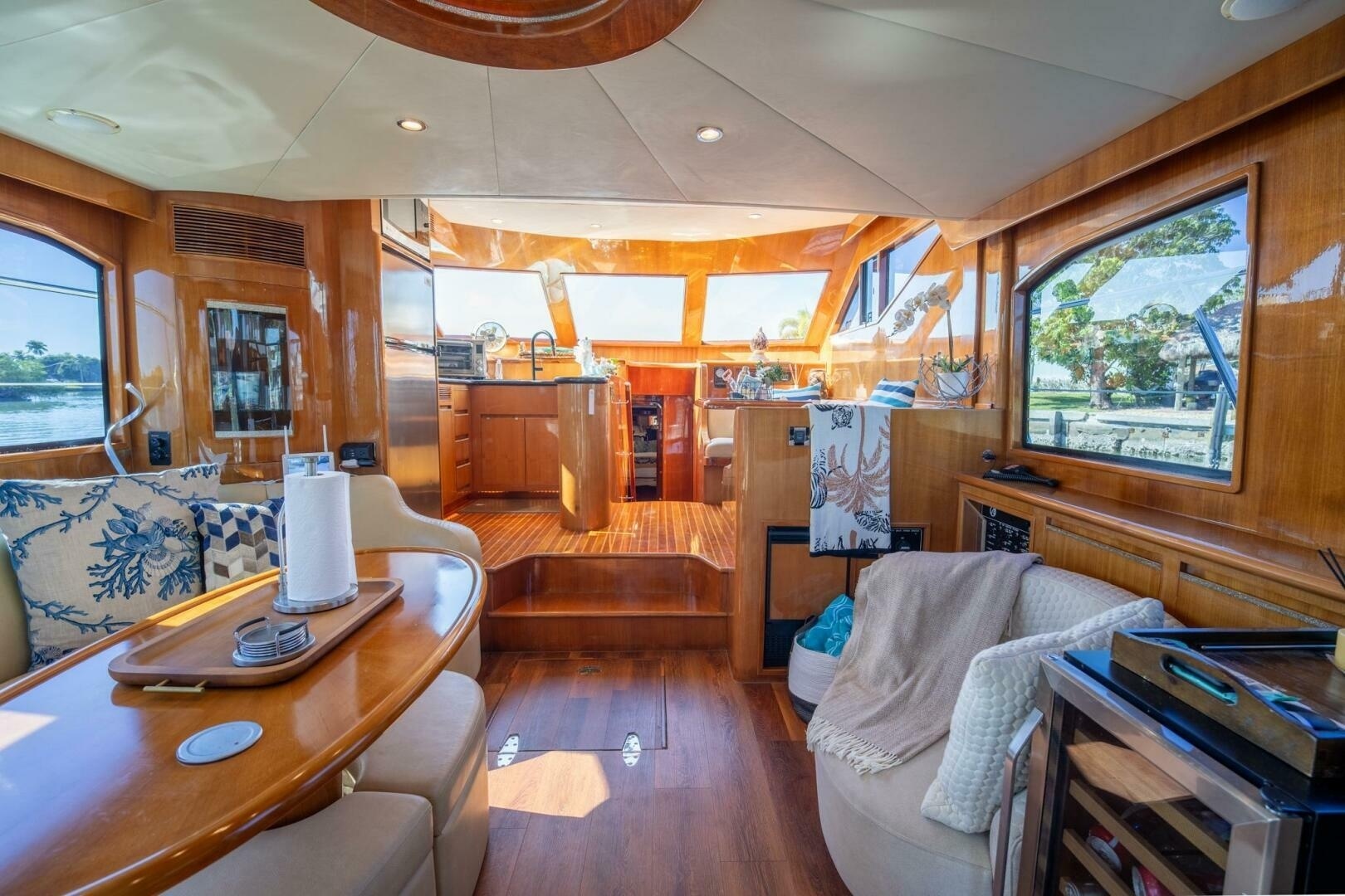 2007 Ocean Alexander 52 Sedan - Image 17