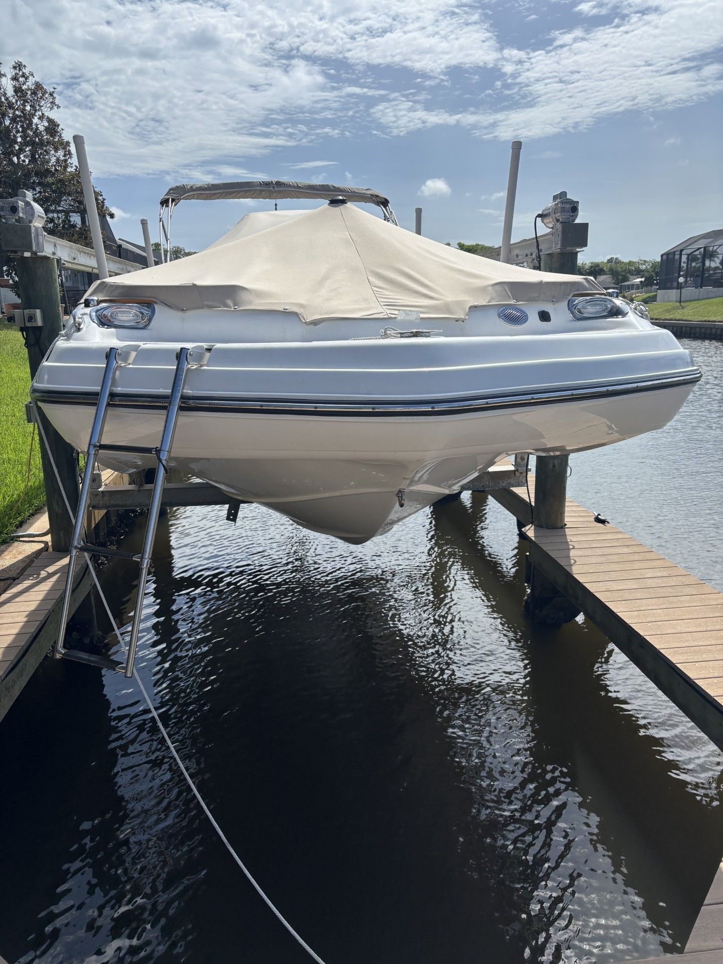 2025 Hurricane SunDeck Sport 231 OB - 4