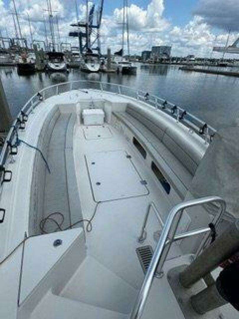 2019 Commercial OceanPro 35 - Image 4