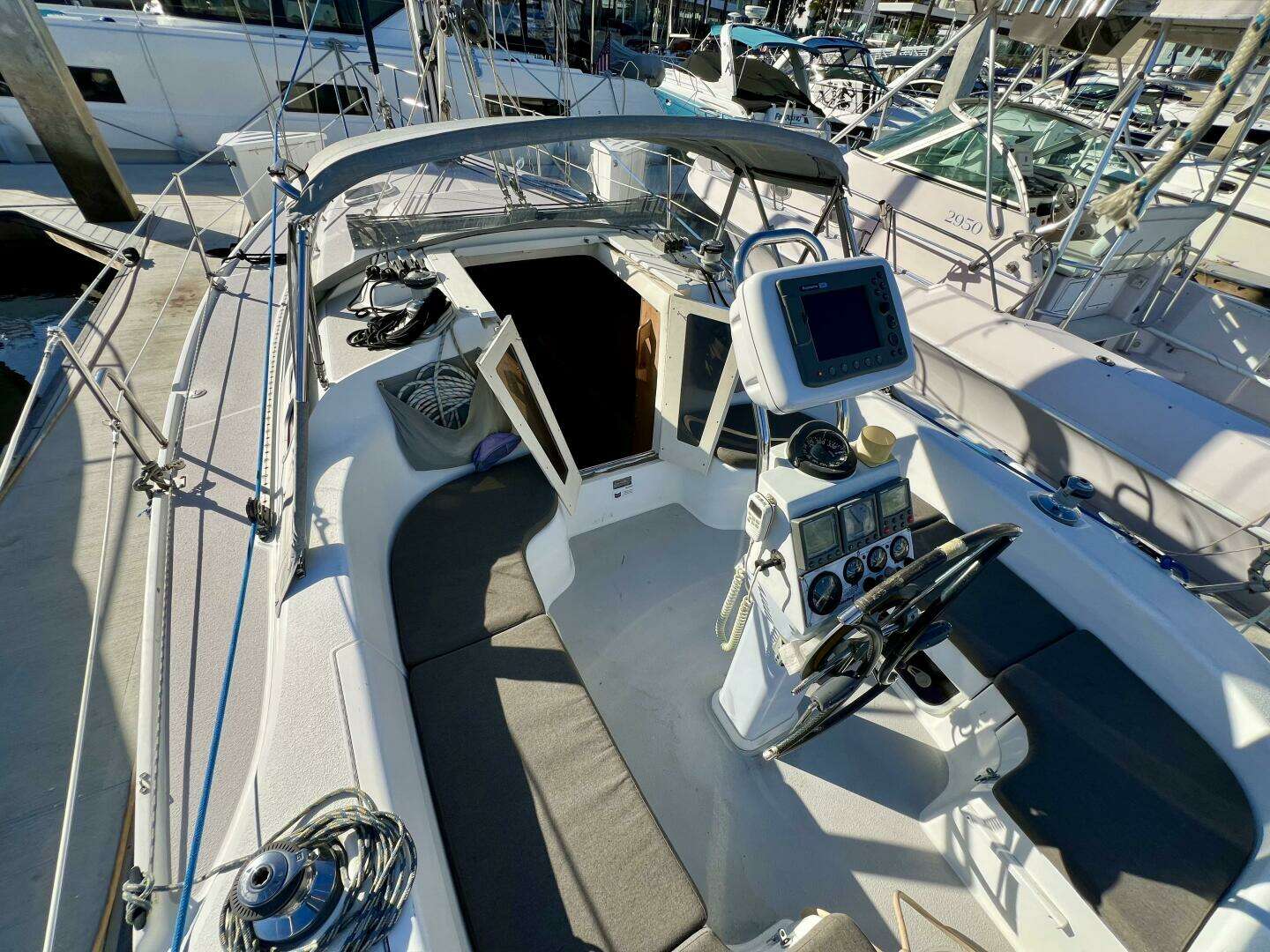 2007 Catalina 309 - Image 8