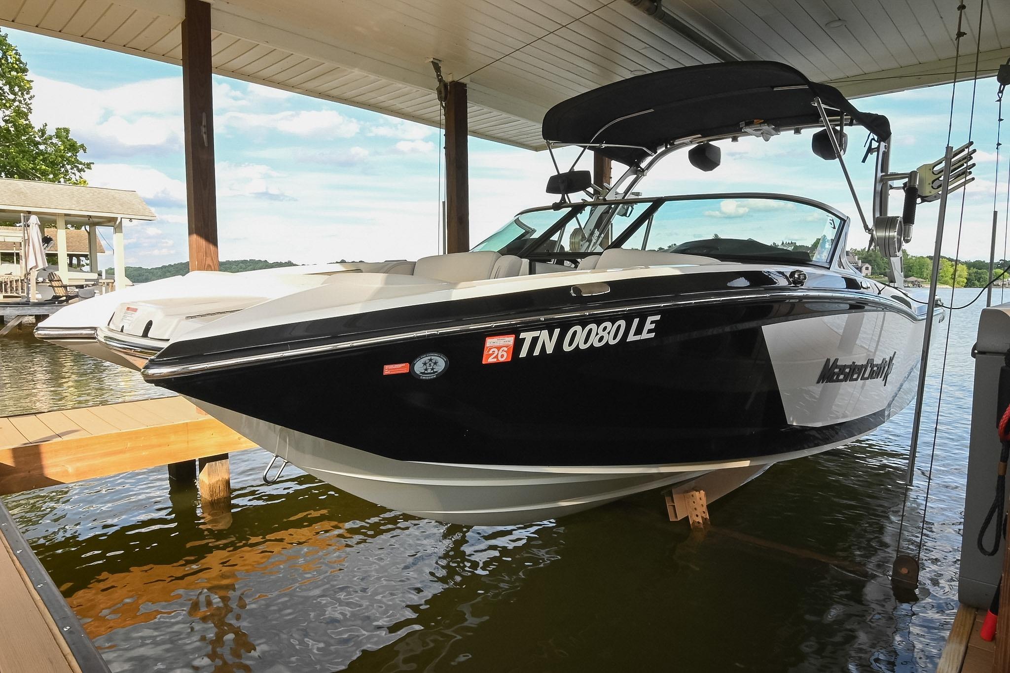 2018 MasterCraft X23
