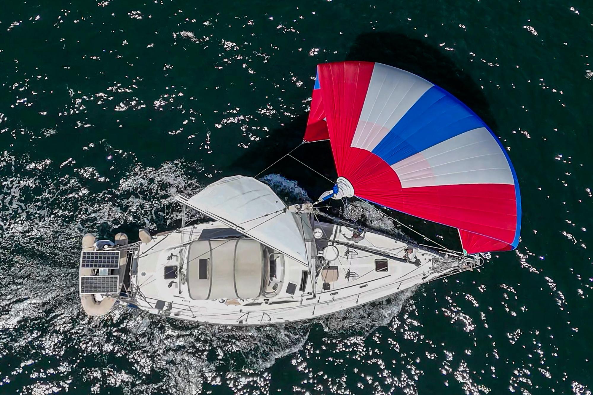 2001 Hylas 49