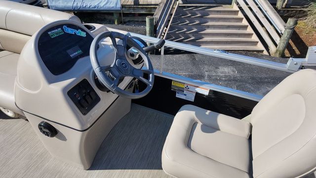 2019 Misty Harbor Boats Explorer 1680CR - 16