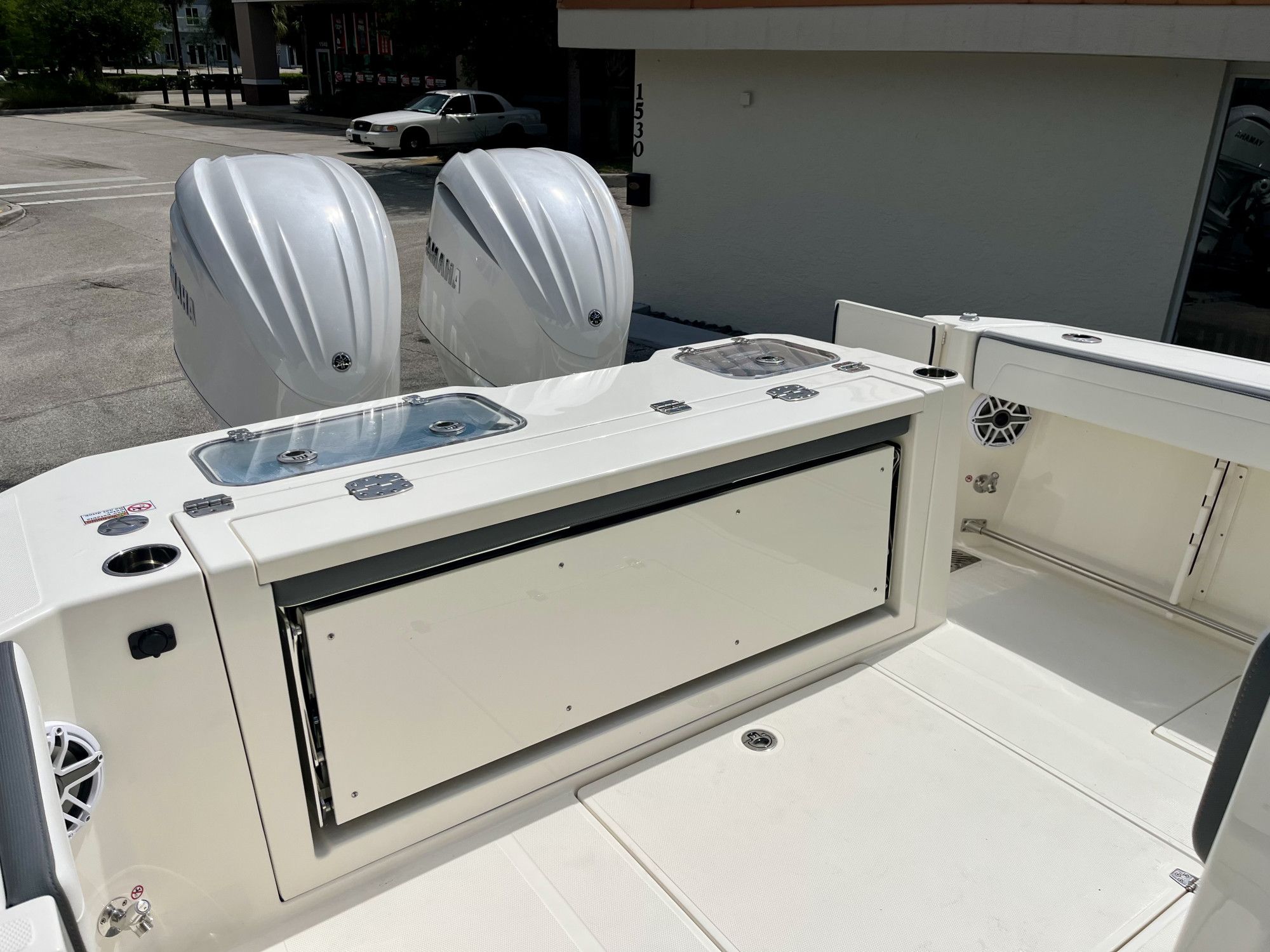 2026 Cobia 305 Center Console - 42